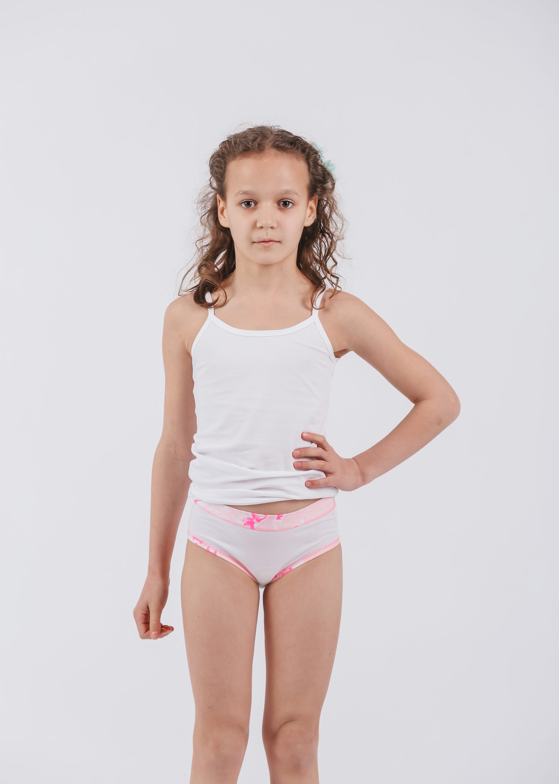 Art.561 Dečiji ženski veš Art.561-Deciji-zenski-ves-Velicine-2468101214-S.sastav-95_pamuk5_-elastan-Odrzavanje-60